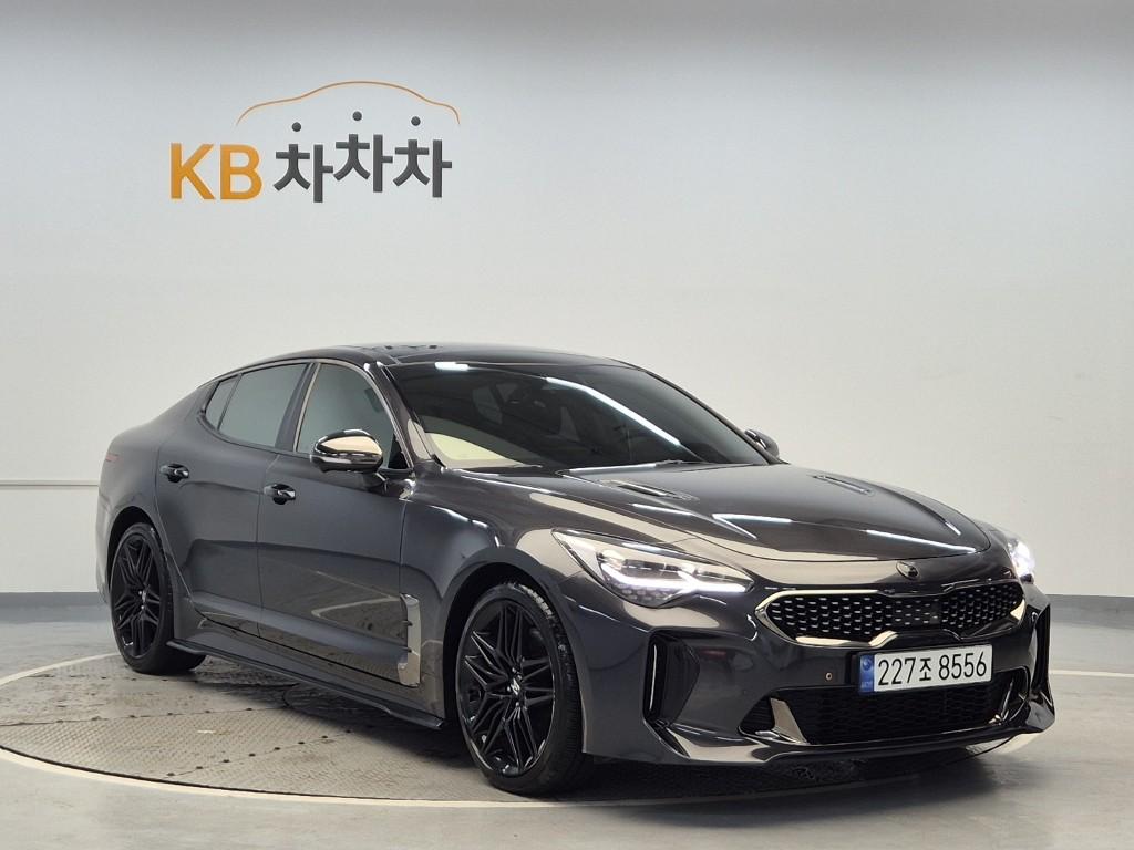 2021 KIA STINGER Meister 
