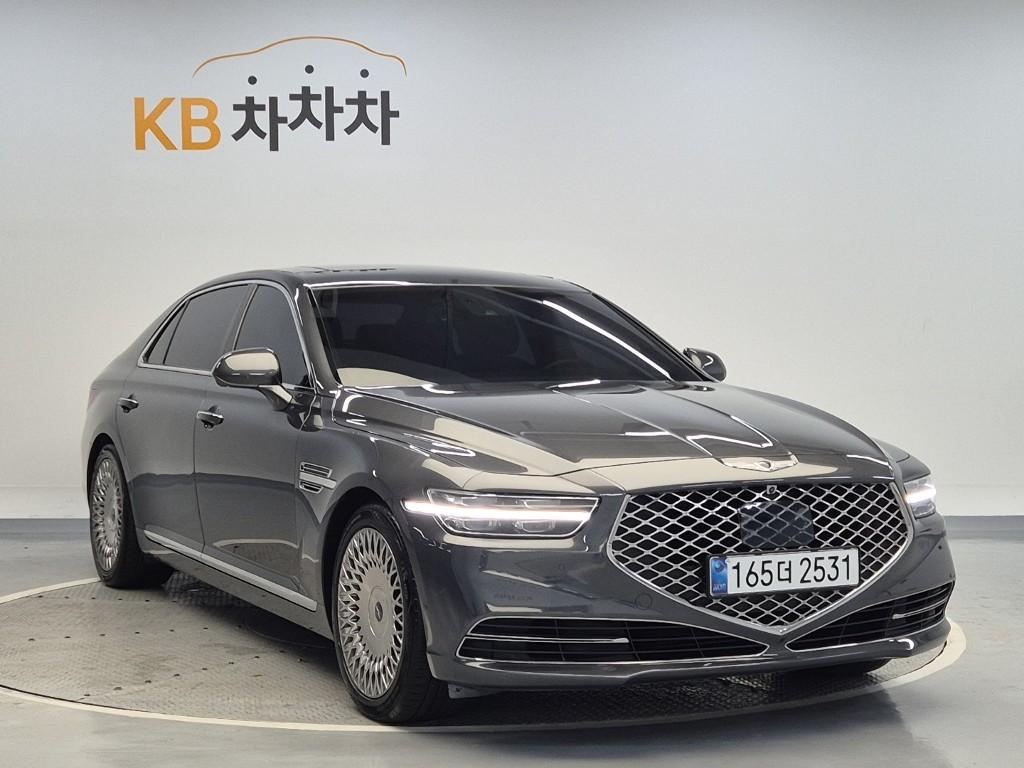 2019 GENESIS G90 