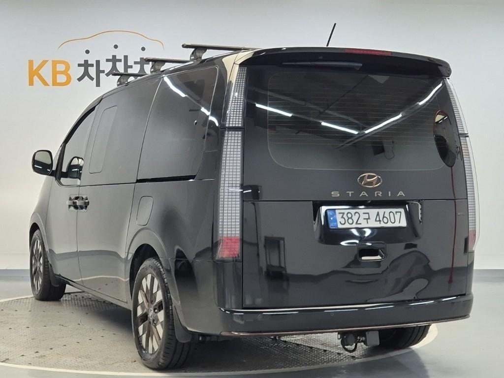 2022 HYUNDAI STARIA 