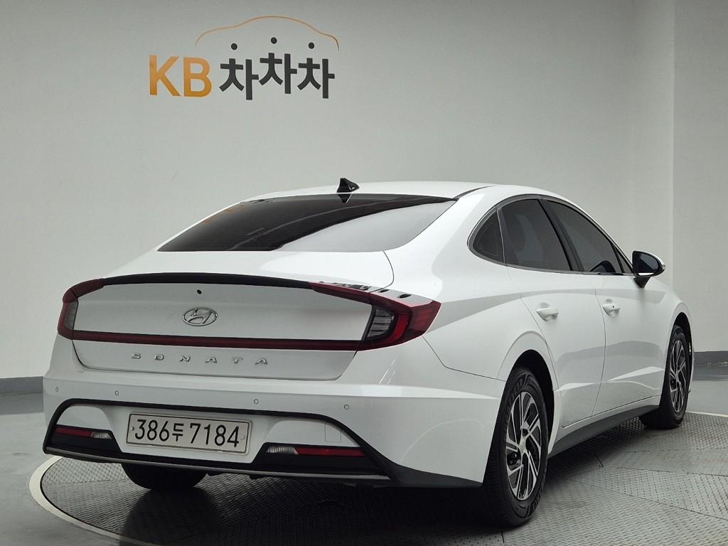 2022 HYUNDAI SONATA (DN8) HYBRID 