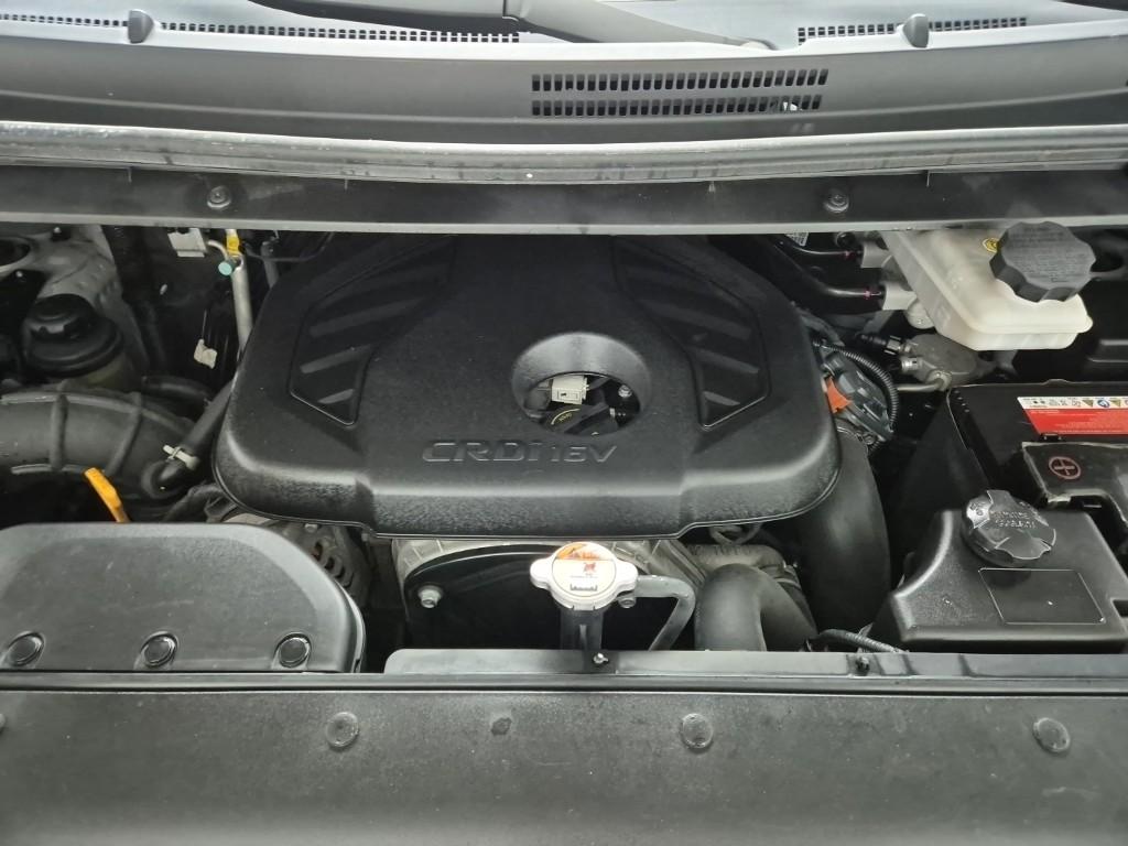 2019 HYUNDAI THE NEW GRAND STAREX 