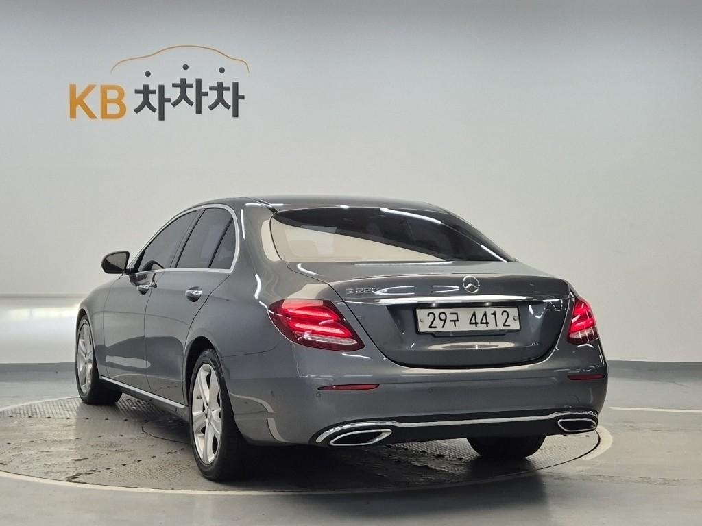 2017 BENZ E CLASS (5Gen) 