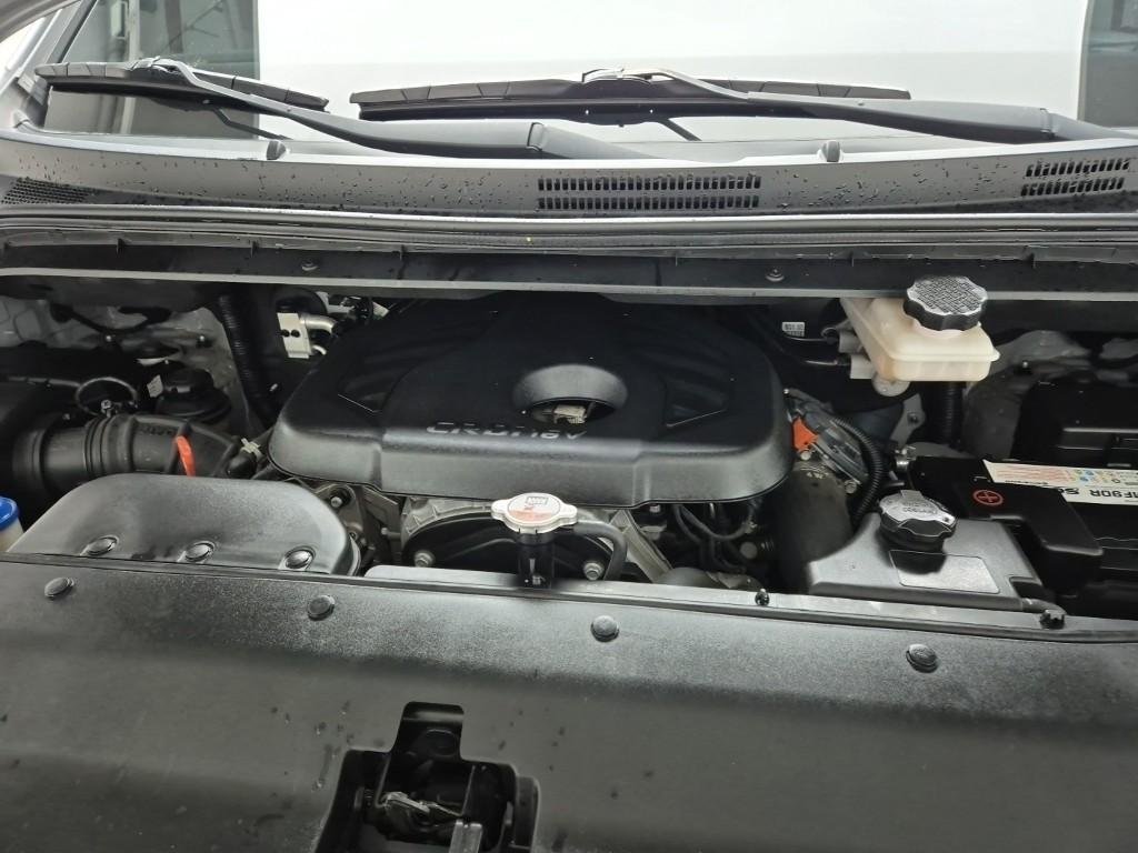 2019 HYUNDAI THE NEW GRAND STAREX 