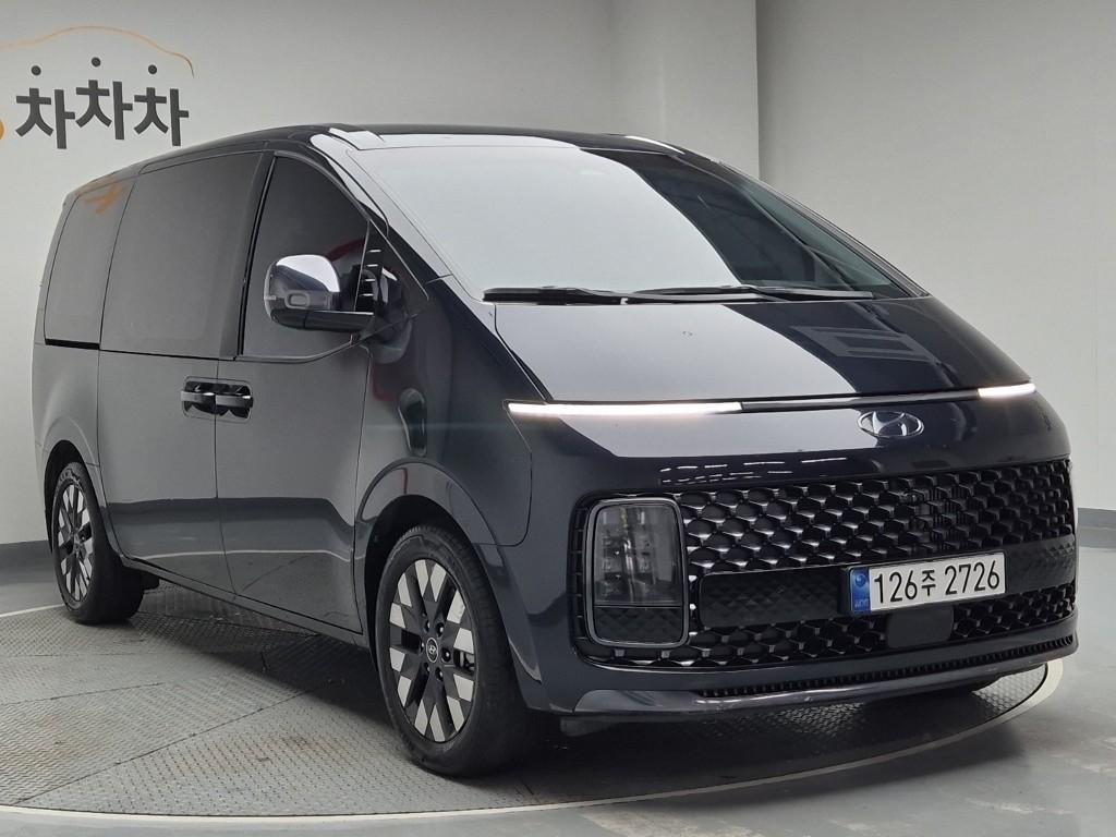 2023 HYUNDAI STARIA 