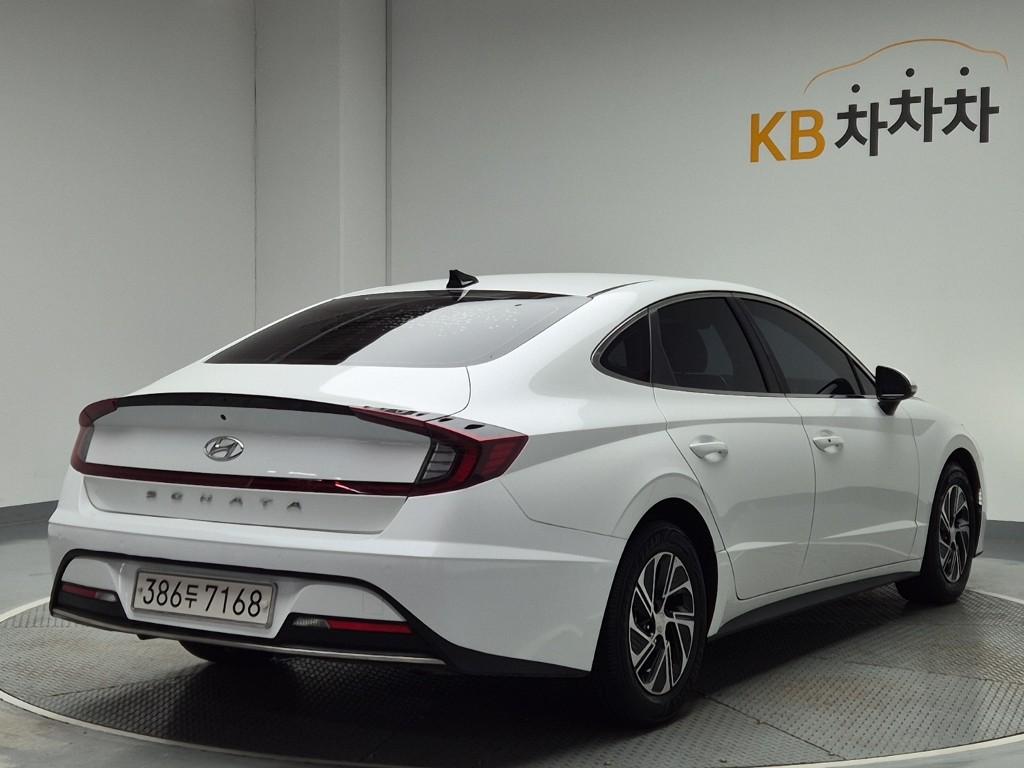 2022 HYUNDAI SONATA (DN8) HYBRID 