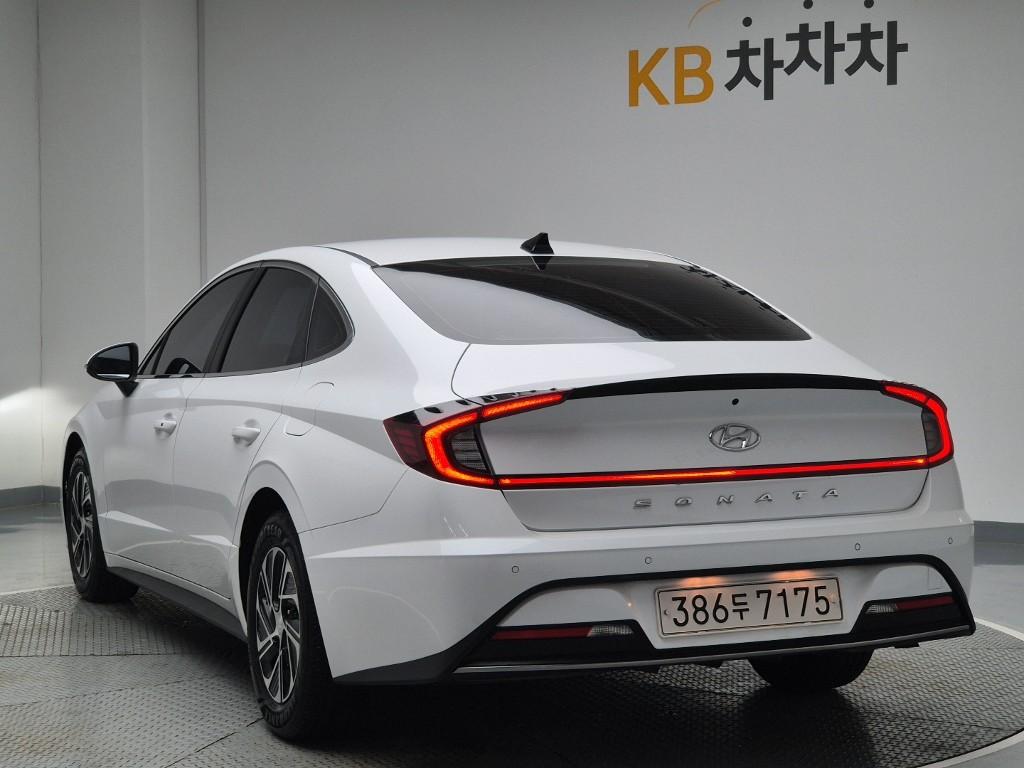 2022 HYUNDAI SONATA (DN8) HYBRID 