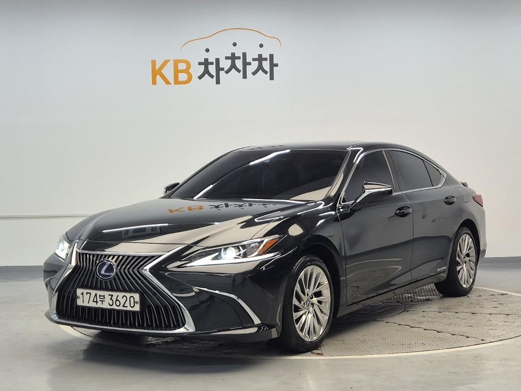 2021 LEXUS ES 