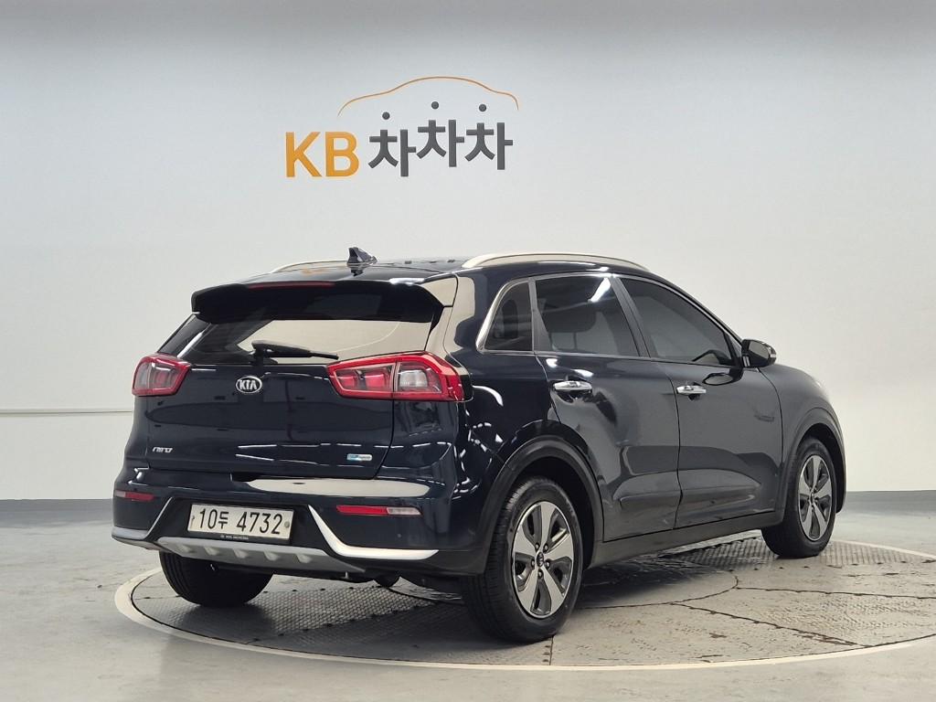 2018 KIA NIRO 