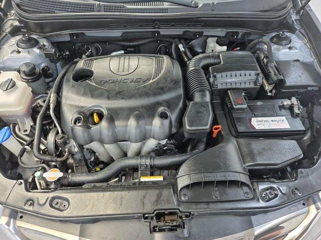 2010 HYUNDAI SONATA (YF) 