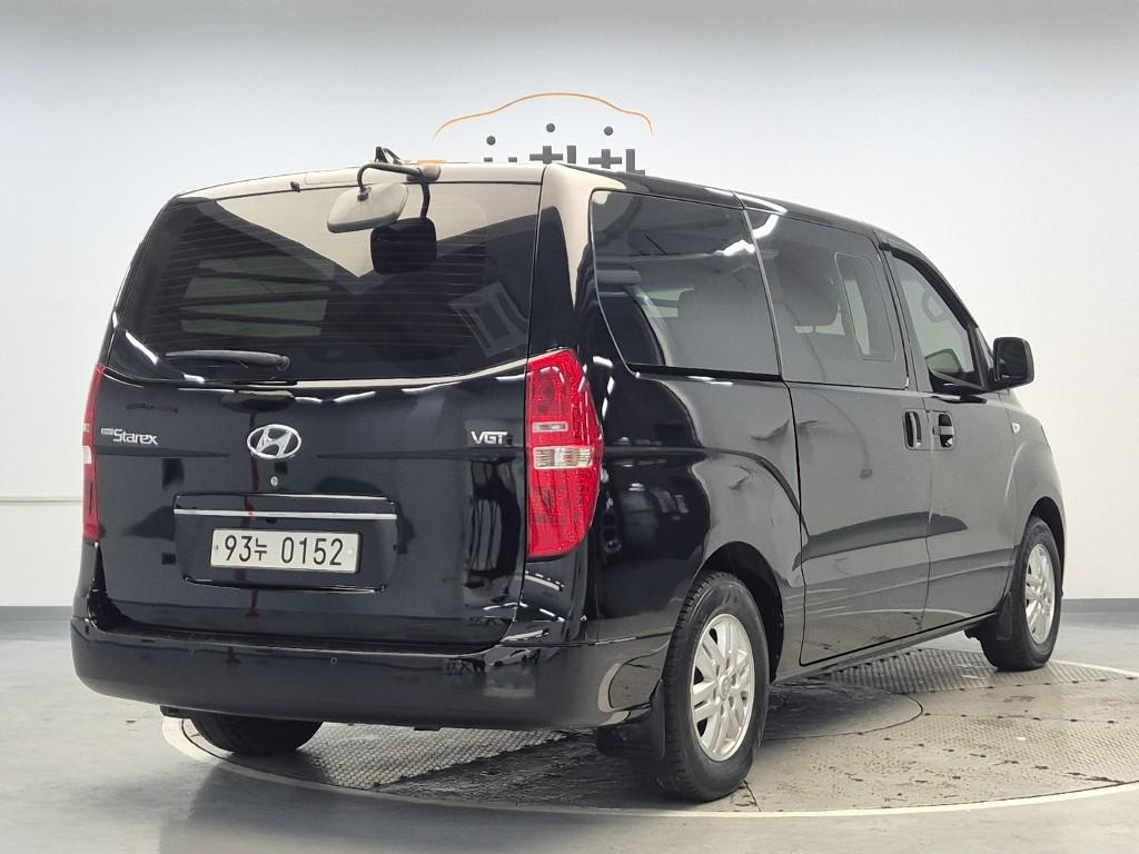 2021 HYUNDAI THE NEW GRAND STAREX 