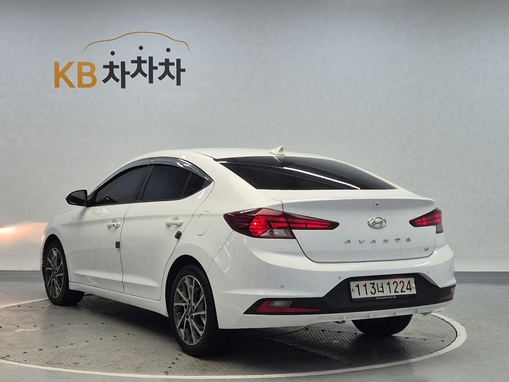 2019 HYUNDAI THE NEW AVANTE AD 