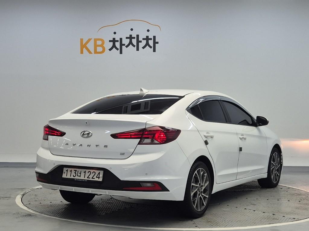 2019 HYUNDAI THE NEW AVANTE AD 