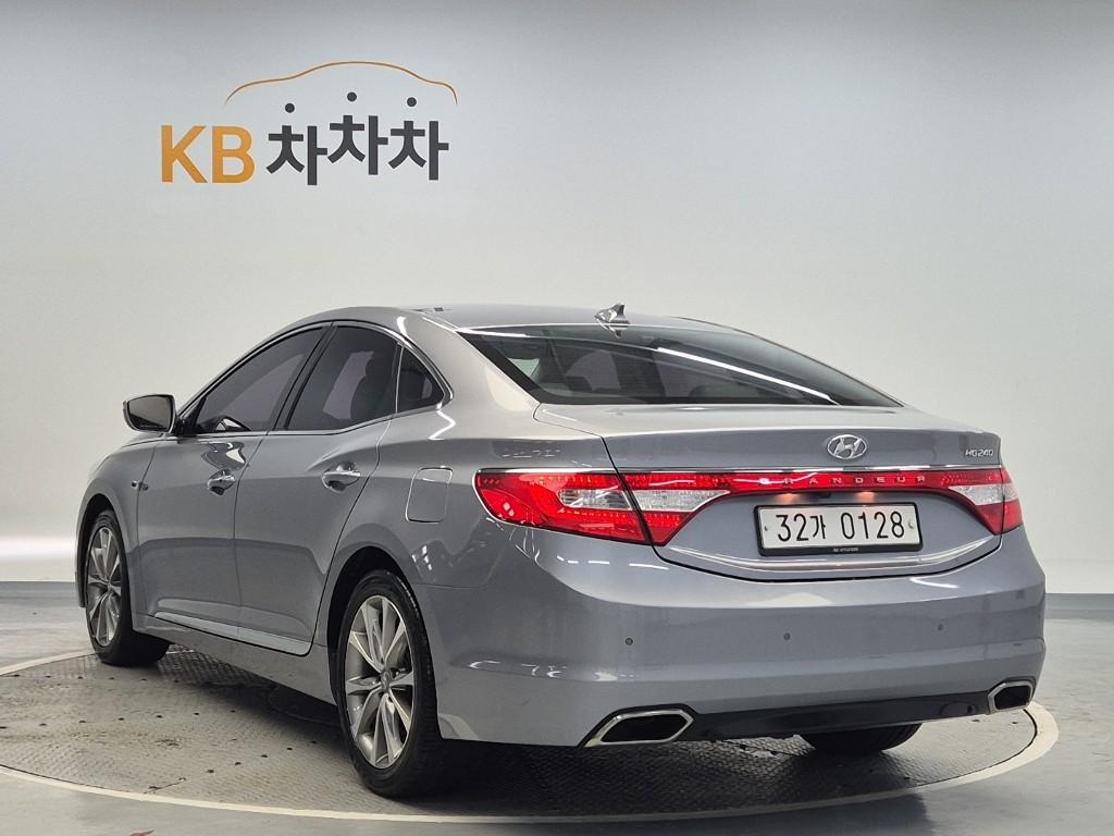 2016 HYUNDAI GRANDEUR HG 