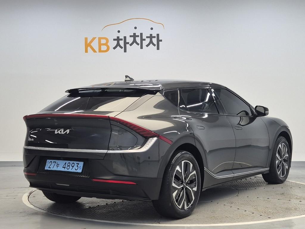 2022 KIA EV6 