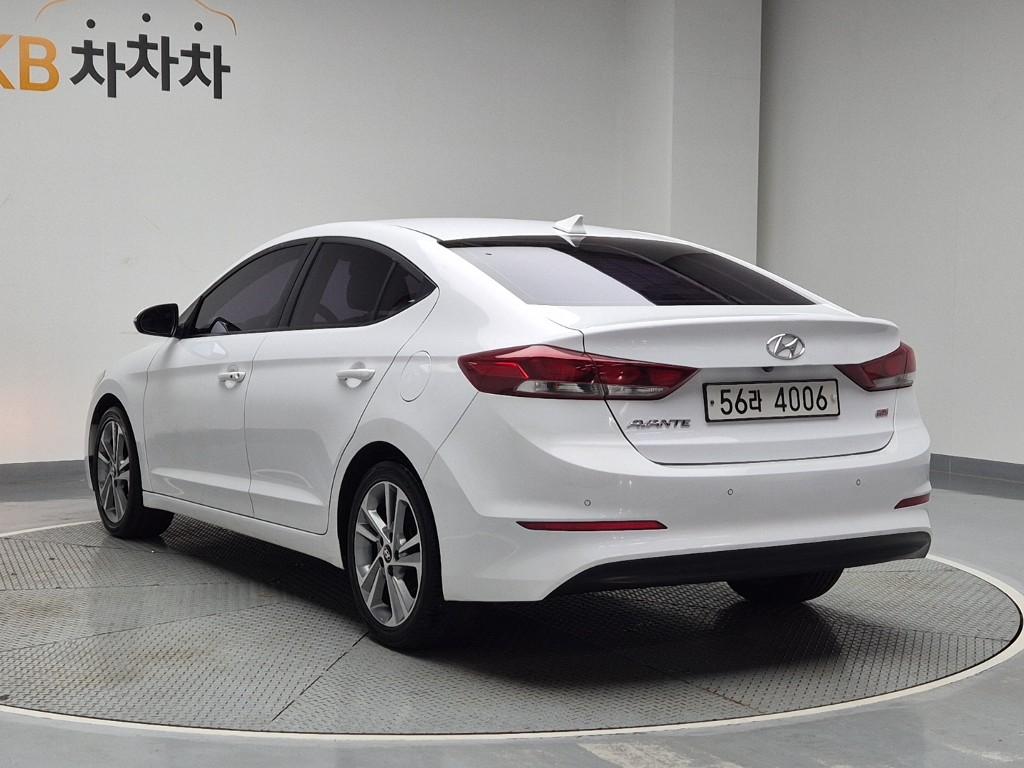 2017 HYUNDAI AVANTE AD 