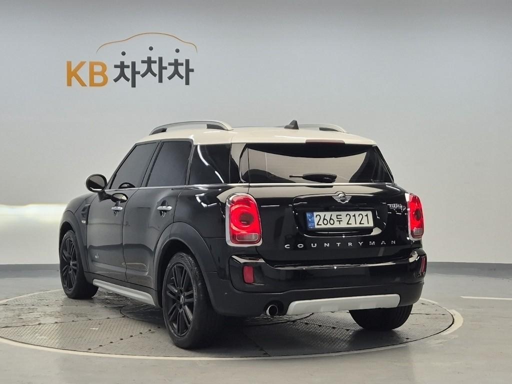 2018 MINI COUNTRYMAN 