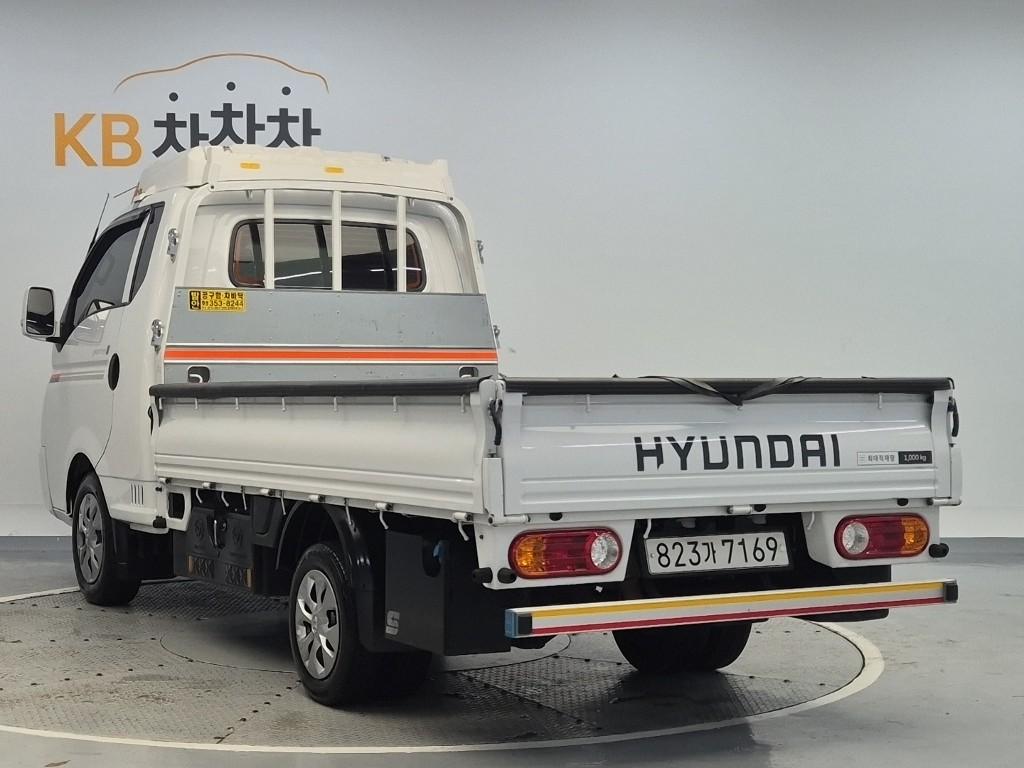 2023 HYUNDAI PORTER II 