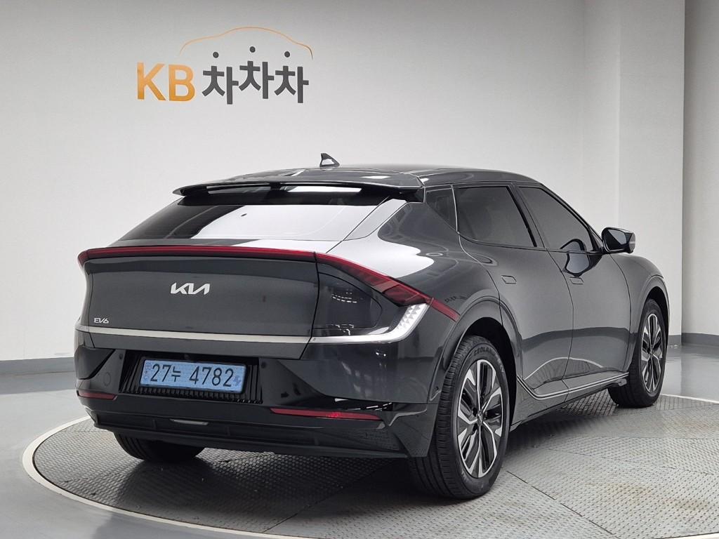 2022 KIA EV6 