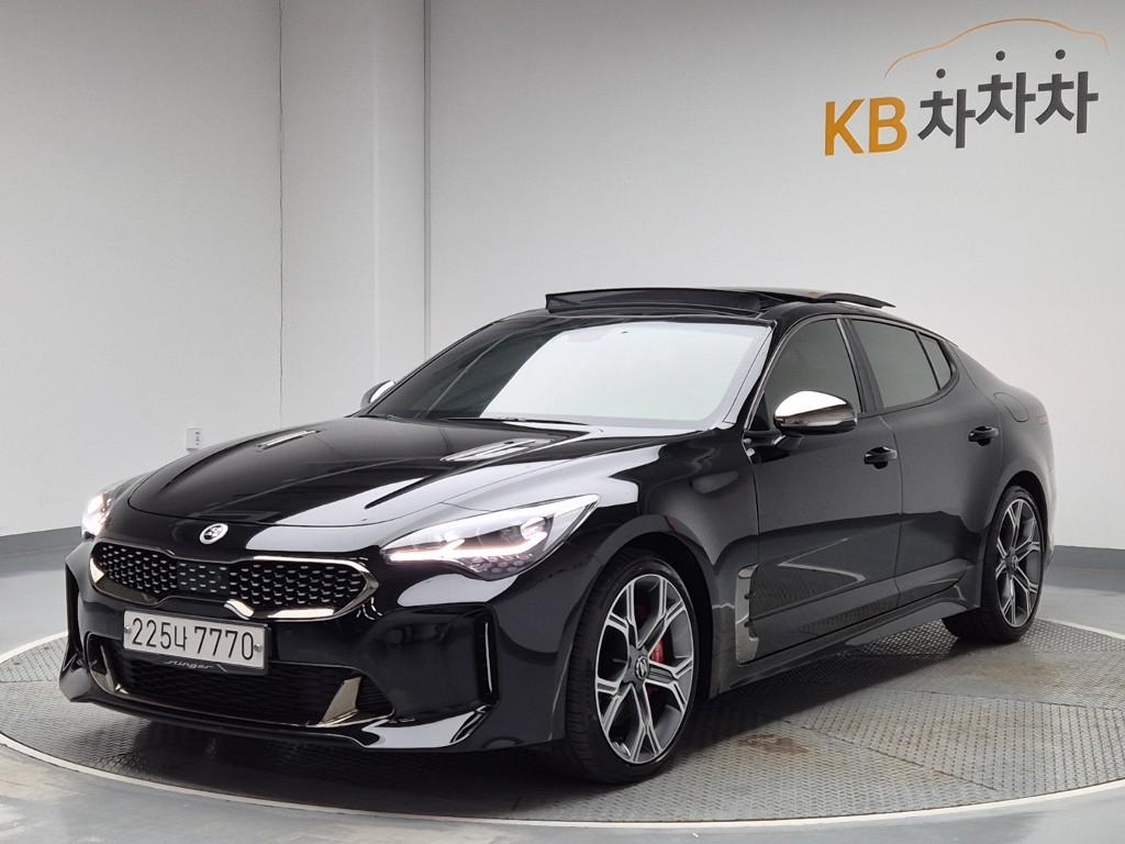 2020 KIA STINGER 