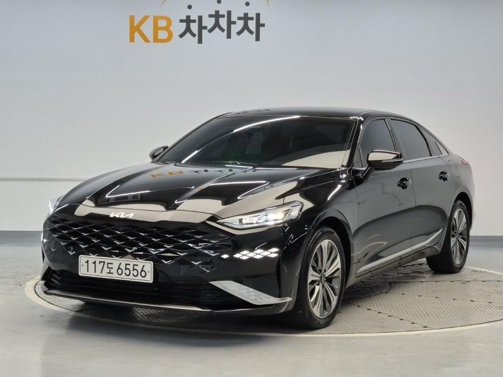 2022 KIA K8 