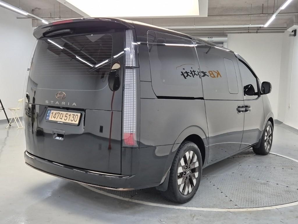 2023 HYUNDAI STARIA 
