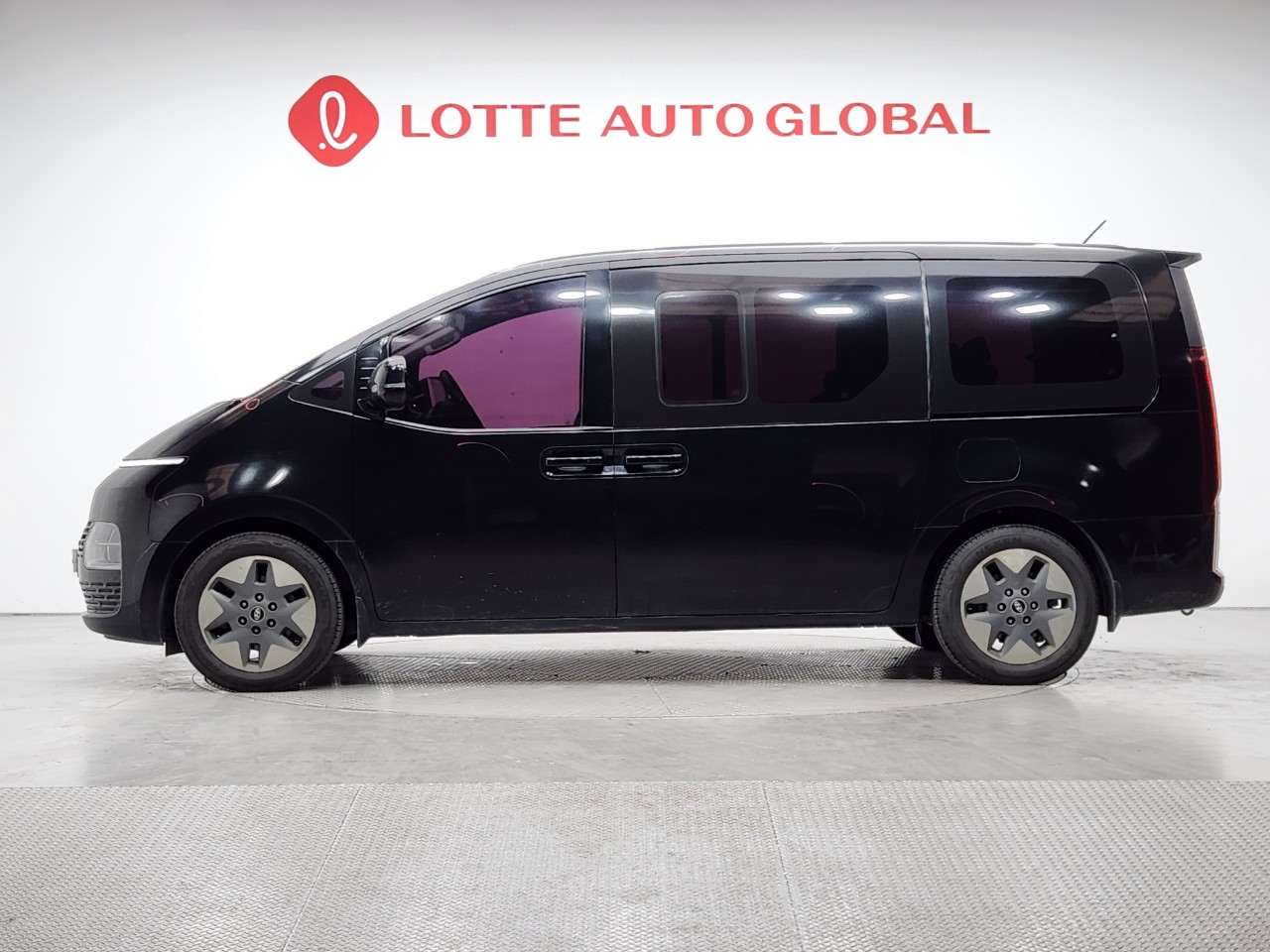 2022 HYUNDAI STARIA 2.2 Diesel Tourer 11seat 2W Modern