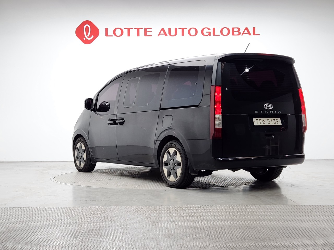 2022 HYUNDAI STARIA 2.2 Diesel Tourer 11seat 2W Modern