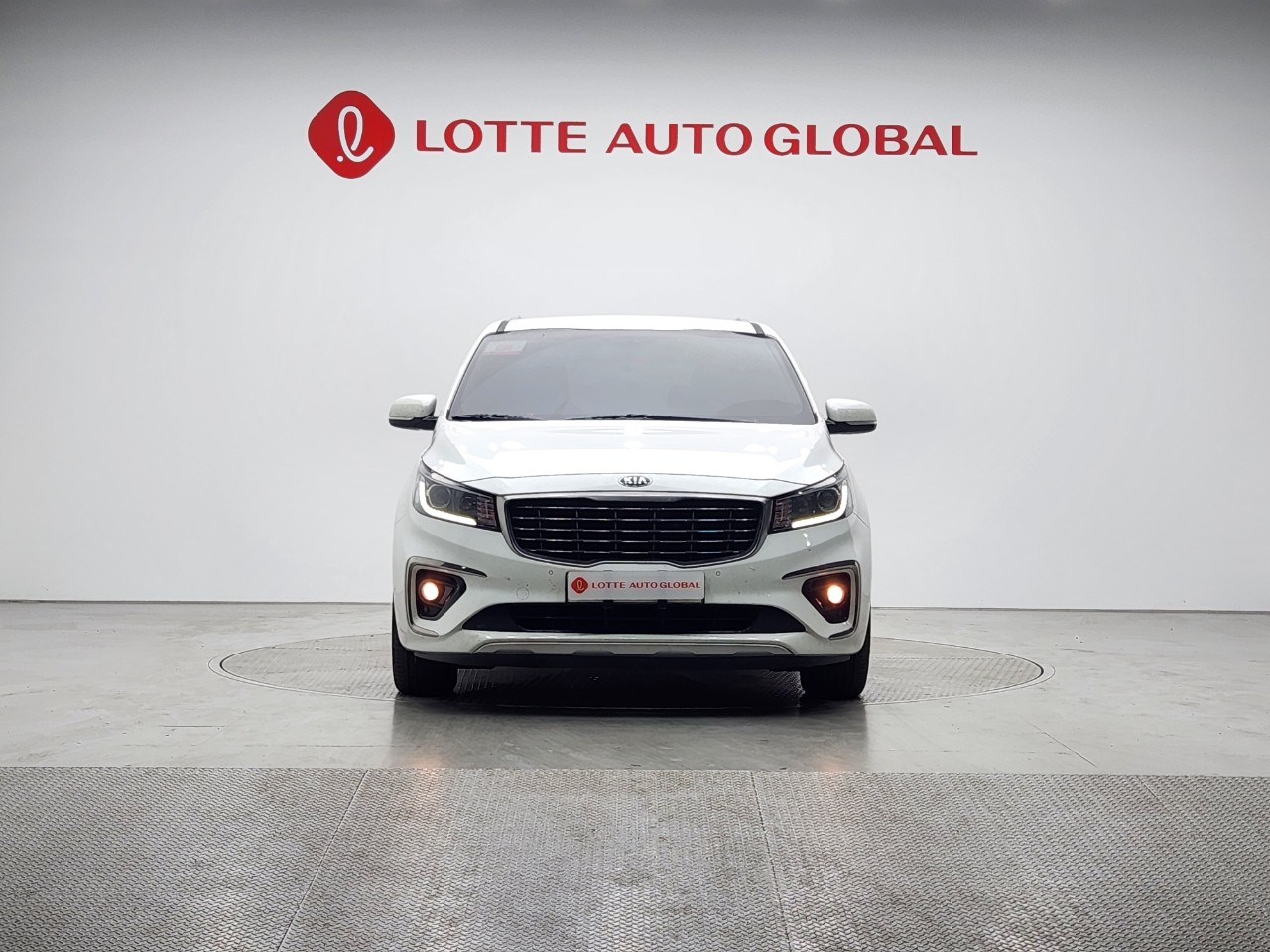 2019 KIA THE NEW CARNIVAL 9seat Diesel Prestige