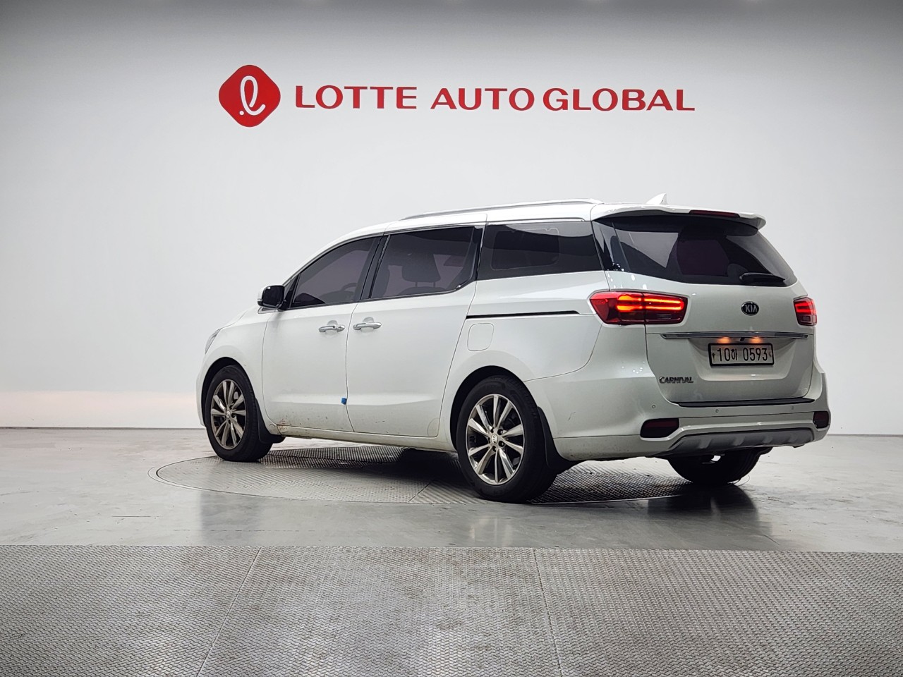 2019 KIA THE NEW CARNIVAL 9seat Diesel Prestige