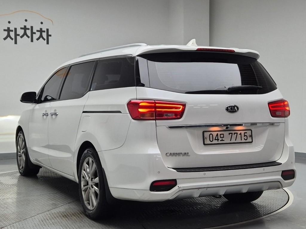 2019 KIA THE NEW CARNIVAL 