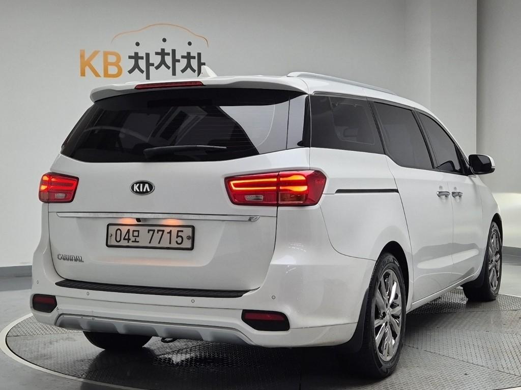 2019 KIA THE NEW CARNIVAL 