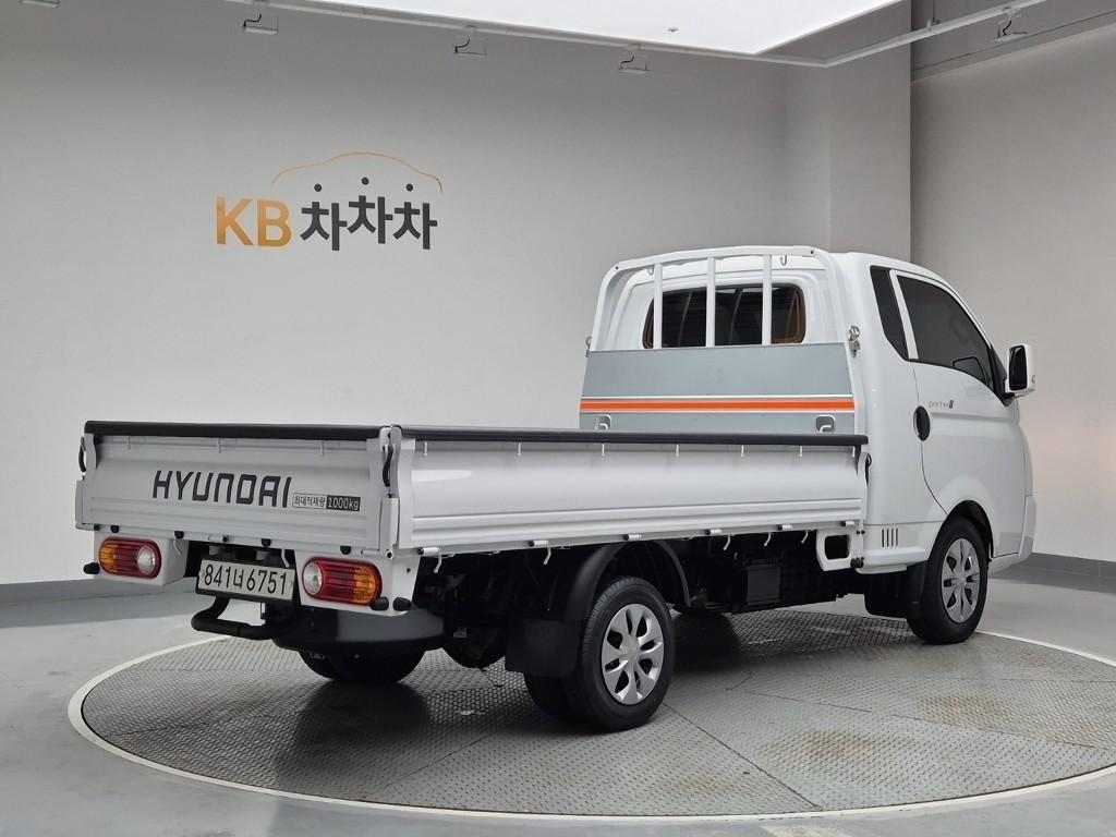 2025 HYUNDAI PORTER II 