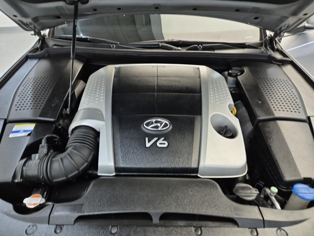 2011 HYUNDAI GENESIS 