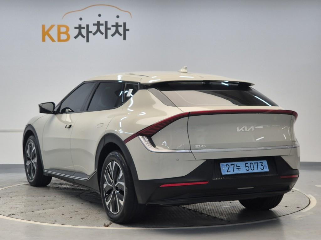 2022 KIA EV6 