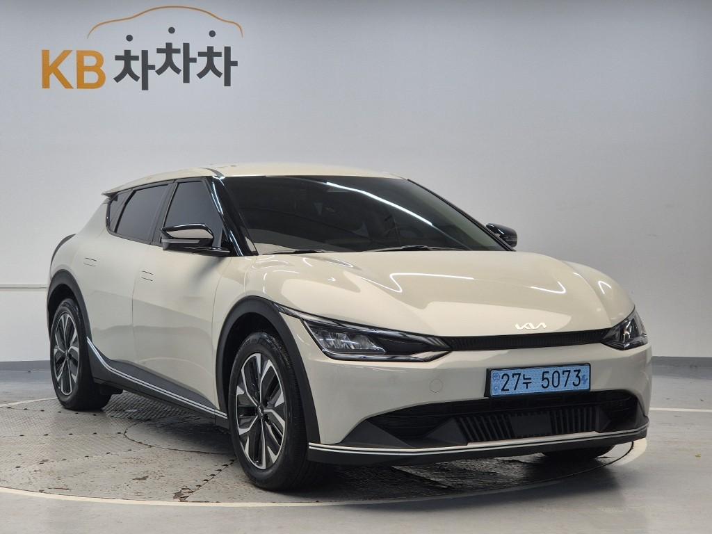2022 KIA EV6 