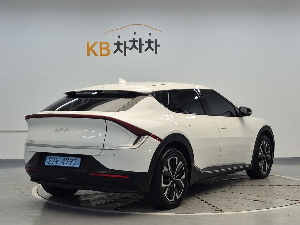 2022 KIA EV6 