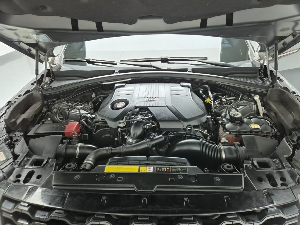 2018 LAND ROVER RANGE ROVER VELLA 