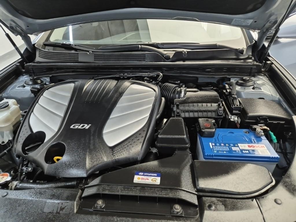 2016 HYUNDAI GRANDEUR HG 