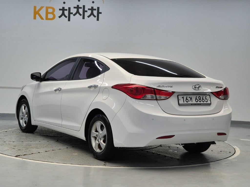 2012 HYUNDAI AVANTE MD 