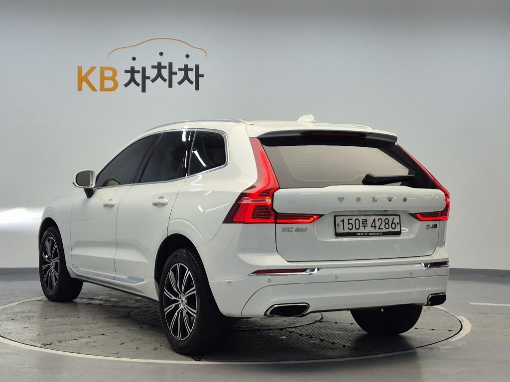 2018 VOLVO XC60 (2Gen) 