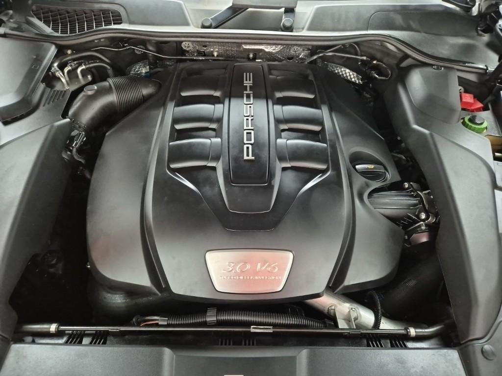 2014 PORSCHE CAYENNE (2G) 