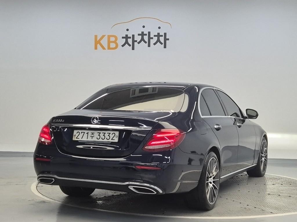 2017 BENZ E CLASS (5Gen) 