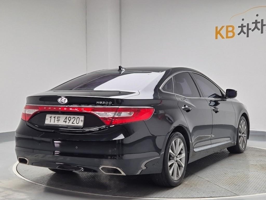 2016 HYUNDAI GRANDEUR HG 