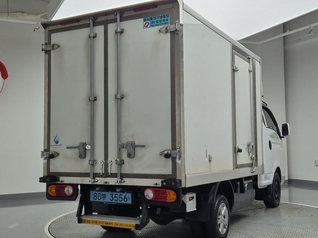 2023 HYUNDAI PORTER II ELECTRIC 