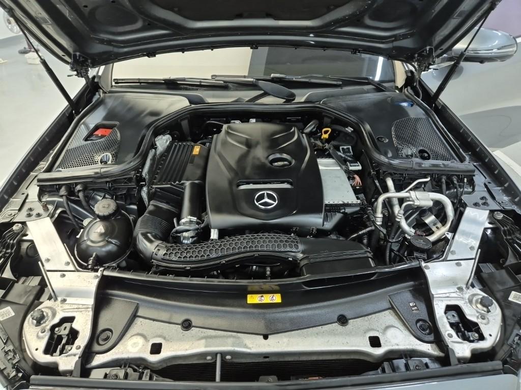 2017 BENZ E CLASS (5Gen) 