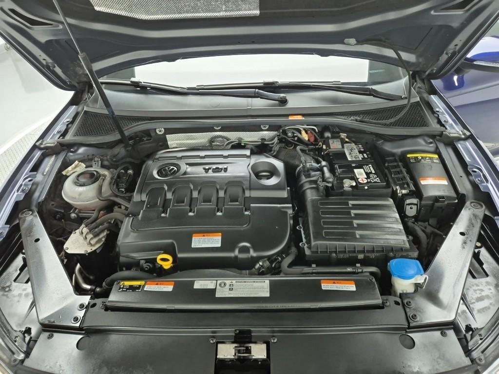 2018 VOLKSWAGEN PASSAT GT (8Gen) 