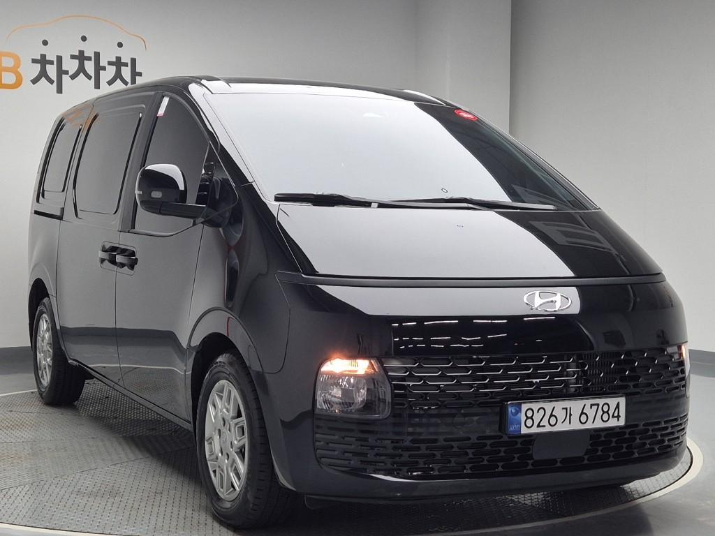 2023 HYUNDAI STARIA 
