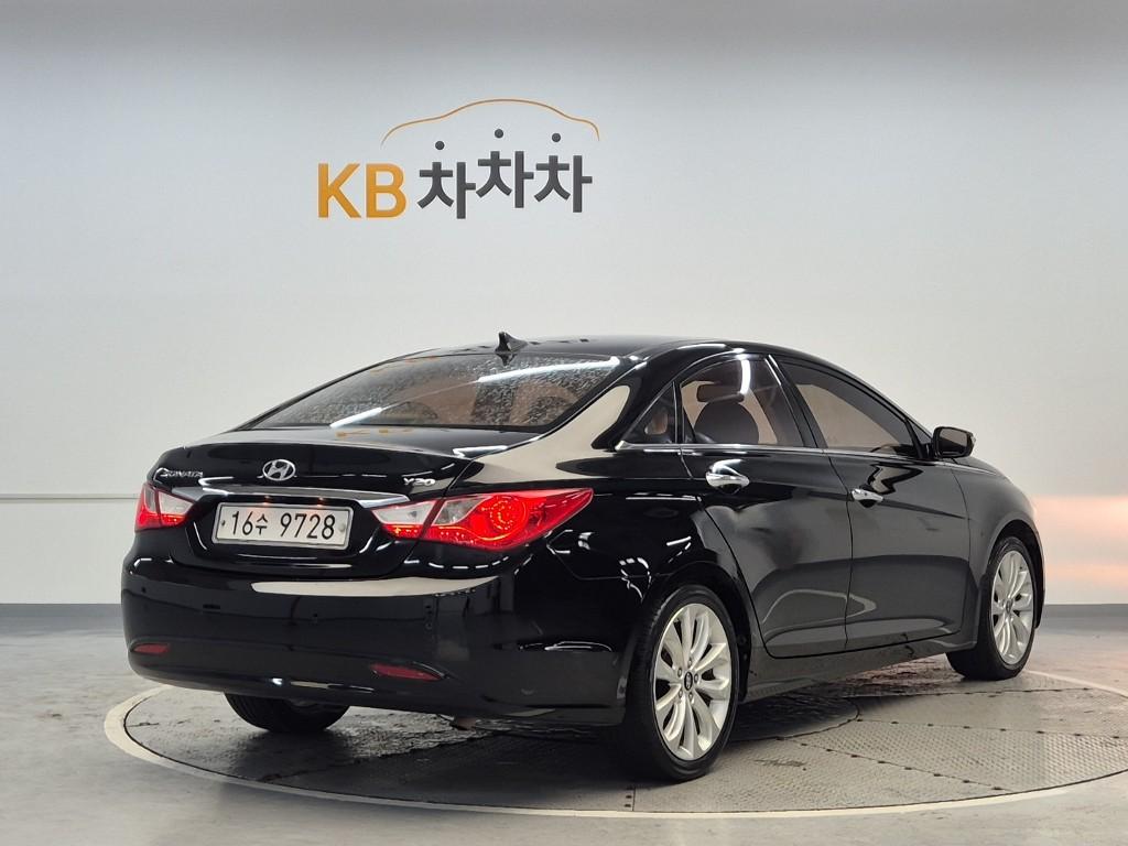2010 HYUNDAI SONATA (YF) 