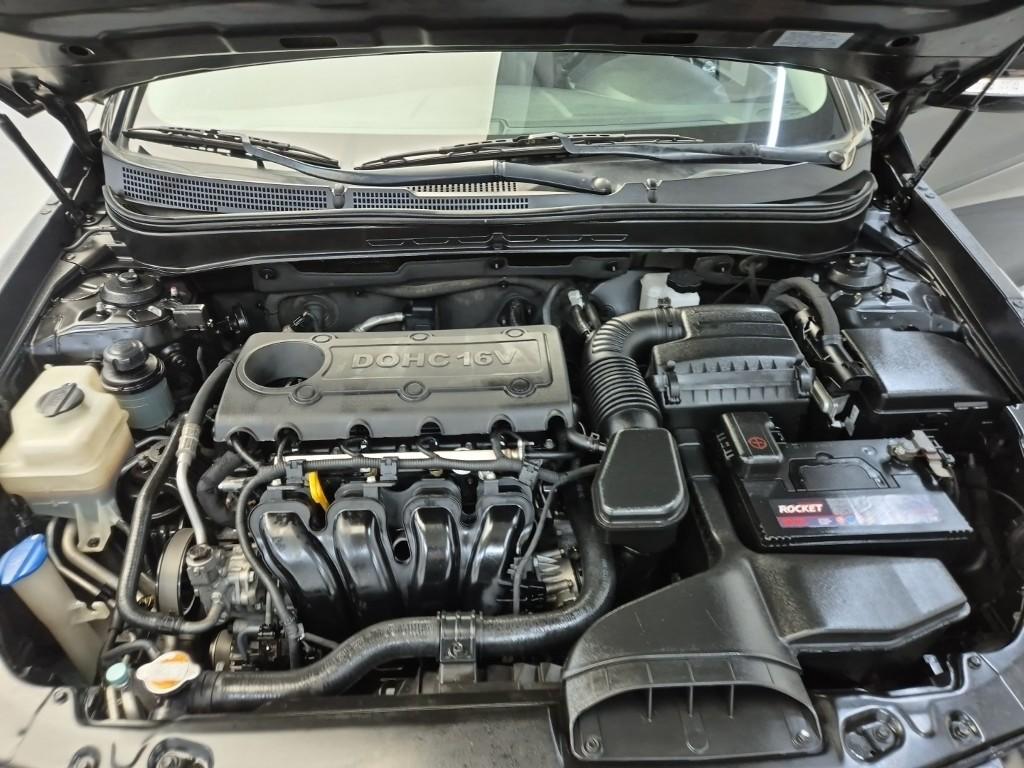 2010 HYUNDAI SONATA (YF) 