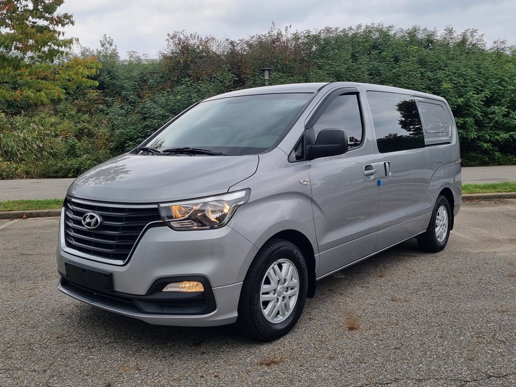2020 HYUNDAI THE NEW GRAND STAREX 5seat Diesel Van Modern
